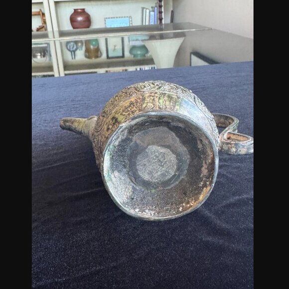 Antique Chinese Bronze Ritual Ewer – Kuilong Dragon Motif & Taotie Mask on Spout - Picture 3 of 8